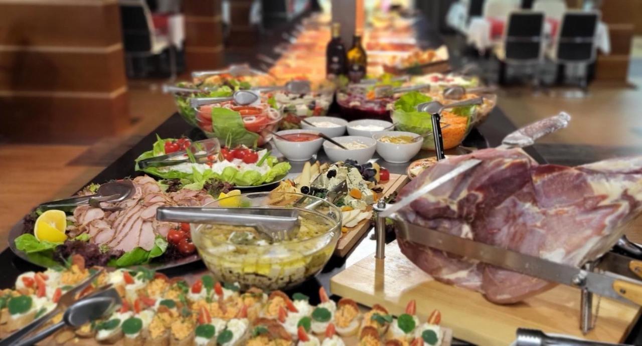Family Apartmans Harry- Apartmans Of The Apart Hotel & Spa Zoned, Kopaonik - Special Benefit, Children Up To 13 Years Of Age Accompanied By Two Adults Stay For Free-Parking-Breakfast-Pool&Spa Extérieur photo